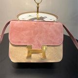 Crisp handbag styled for everyday wear