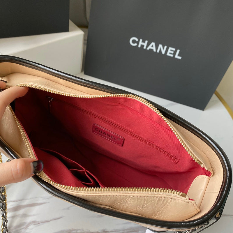  women's handbag, spacious design, view 8