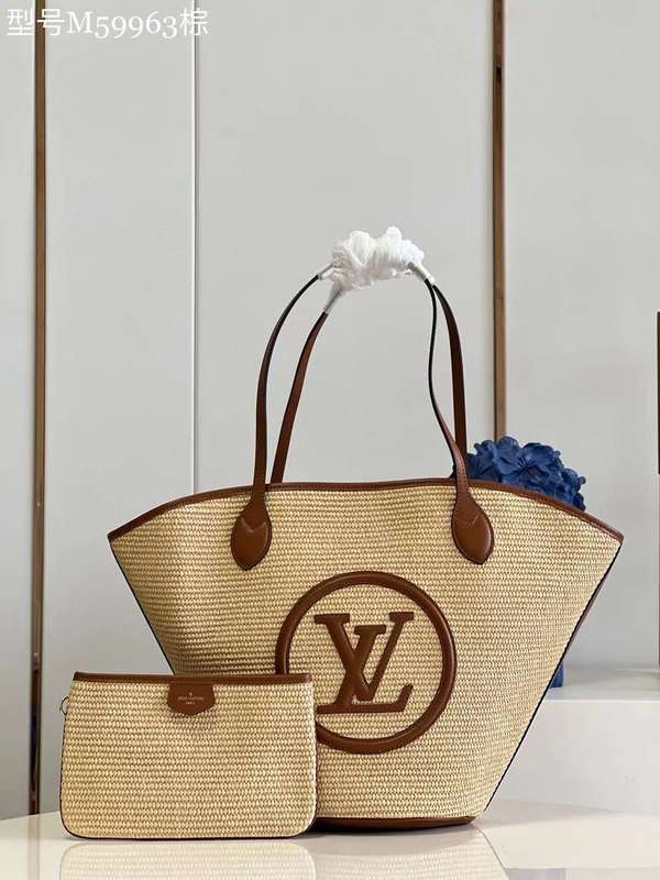Side profile of refined signature women's handbag – women's designer-style accessory