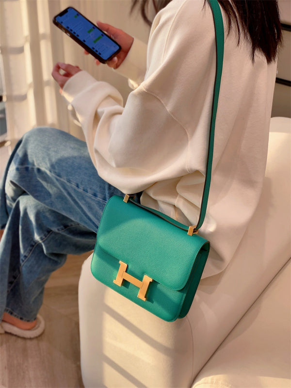 Streamlined bag shown from front angle