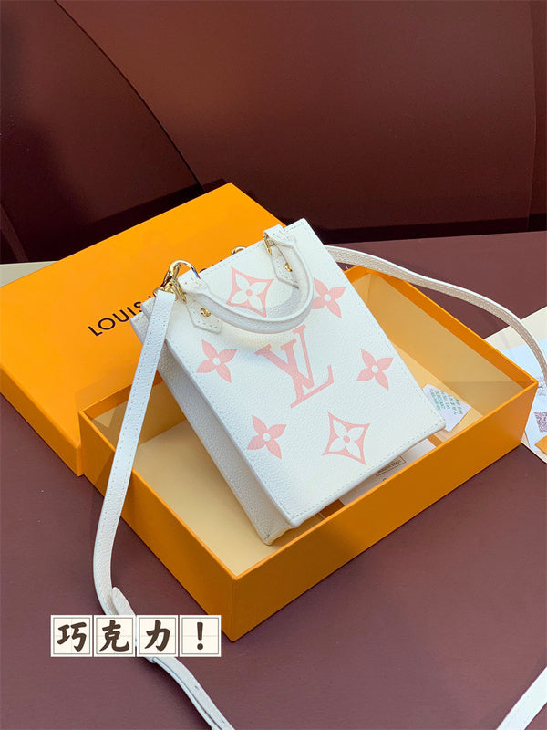  Smart top-handle bag front view 13