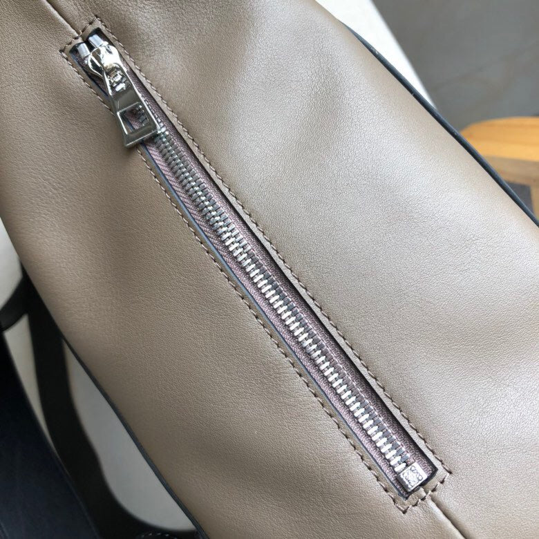 Ziva's Charm handbag – lifestyle view (Standard Size)