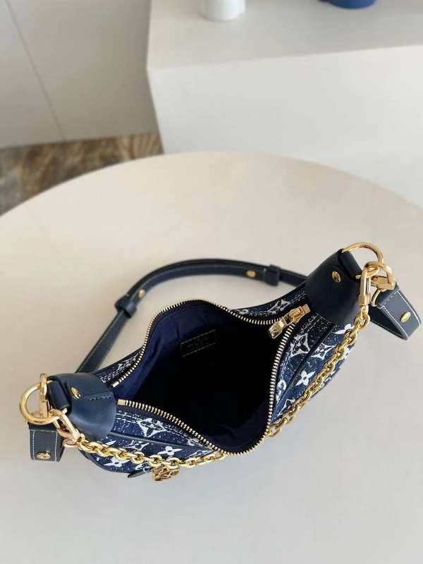 Front view of structured everyday-luxe women's handbag – women's premium purse