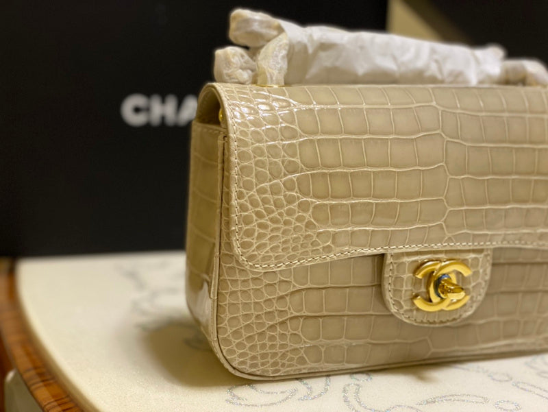  mid purse view 6