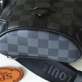  Elegant carryall bag front view 7