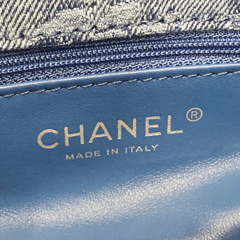  women's handbag, mid design, view 2