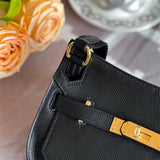  shoulder bag interior and compartment view 9