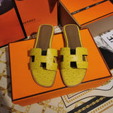 Hermes sandals Style 124 - logo and branding close-up