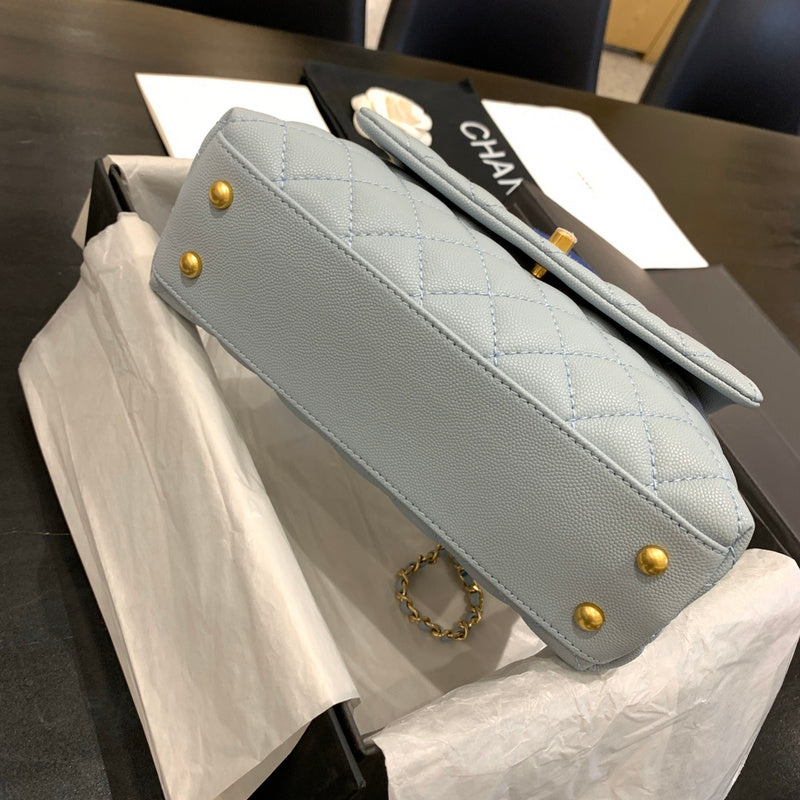  women's handbag, mid design, view 6