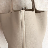  shopper bag interior and compartment view