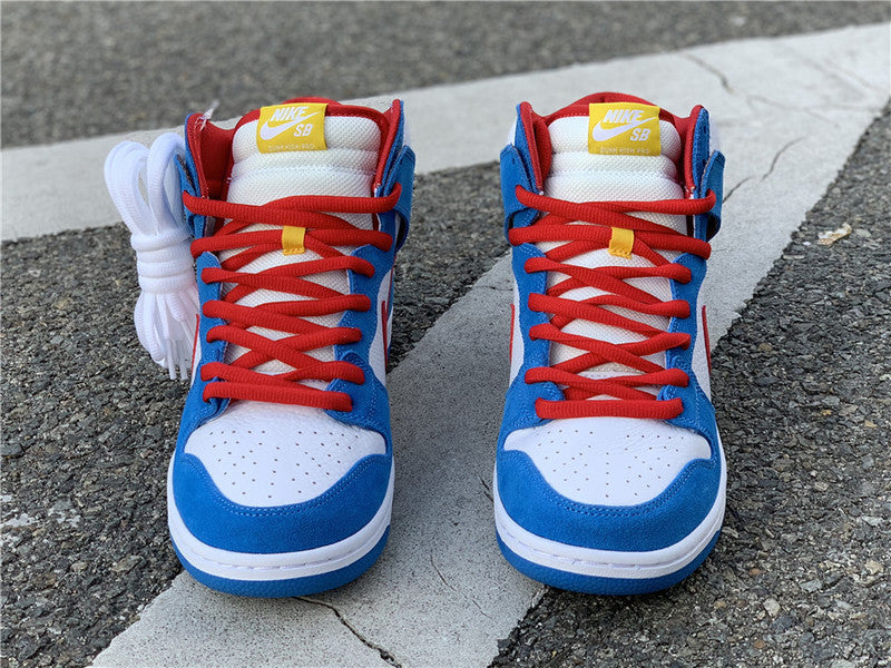 Nike Men's & Women's Premium Low-Top Trainers — Style 205 detail view