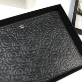 Zivas Charm Signature Style Everyday Handbag (Contemporary Shape Language) – Close-Up Detail