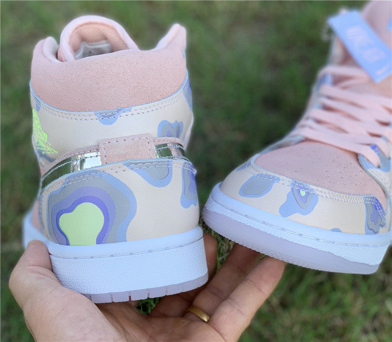 Nike Men's & Women's Luxury Low-Top Trainers — Style 045 back view