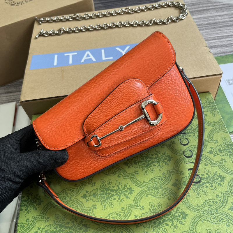 Handle and strap detail of sleek everyday-luxe women's handbag – women's statement bag