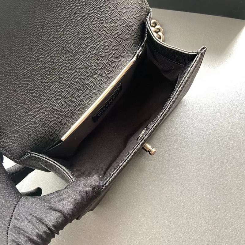Zivas Charm Sleek Silhouette Everyday Handbag (Designer-Inspired Craftsmanship) – Lifestyle Shot