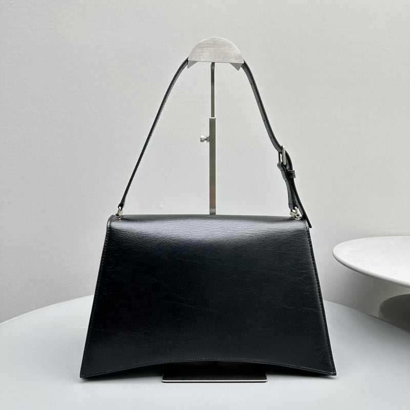 Zivas Charm Polished Finish Fashion Handbag (Elevated Accessory Essential) – Full Silhouette