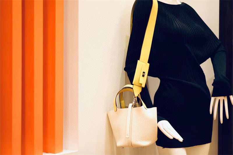  smart handbag styled with outfit