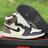Nike fresh white-and-black luxury sneakers view 7 signature lace-up style
