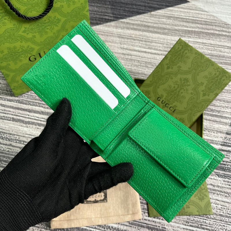 Close-up detail of sleek statement women's handbag – women's everyday handbag