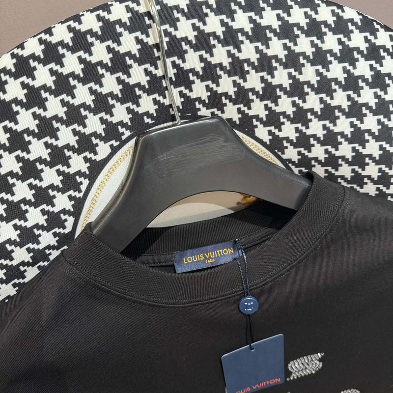 Front view of Louis Vuitton cotton t-shirt with tailored silhouette