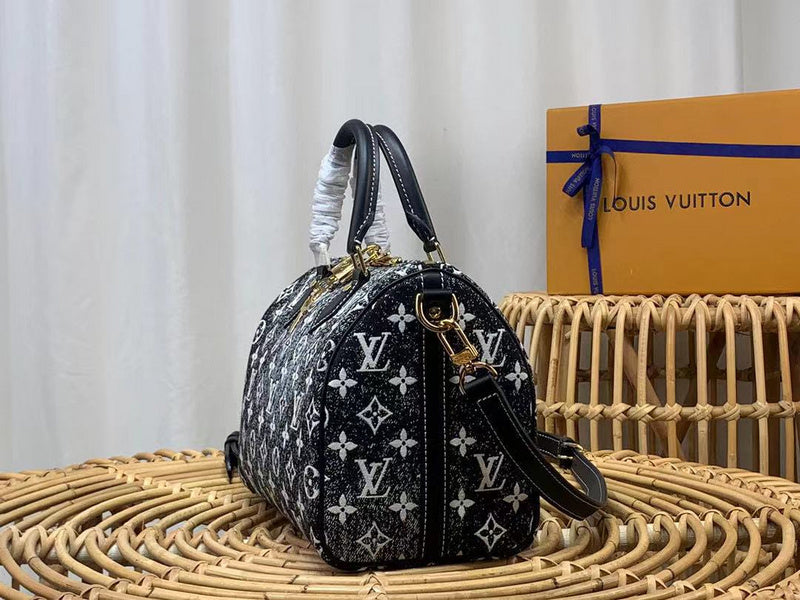 Close-up detail of refined modern women's handbag – women's luxury handbag