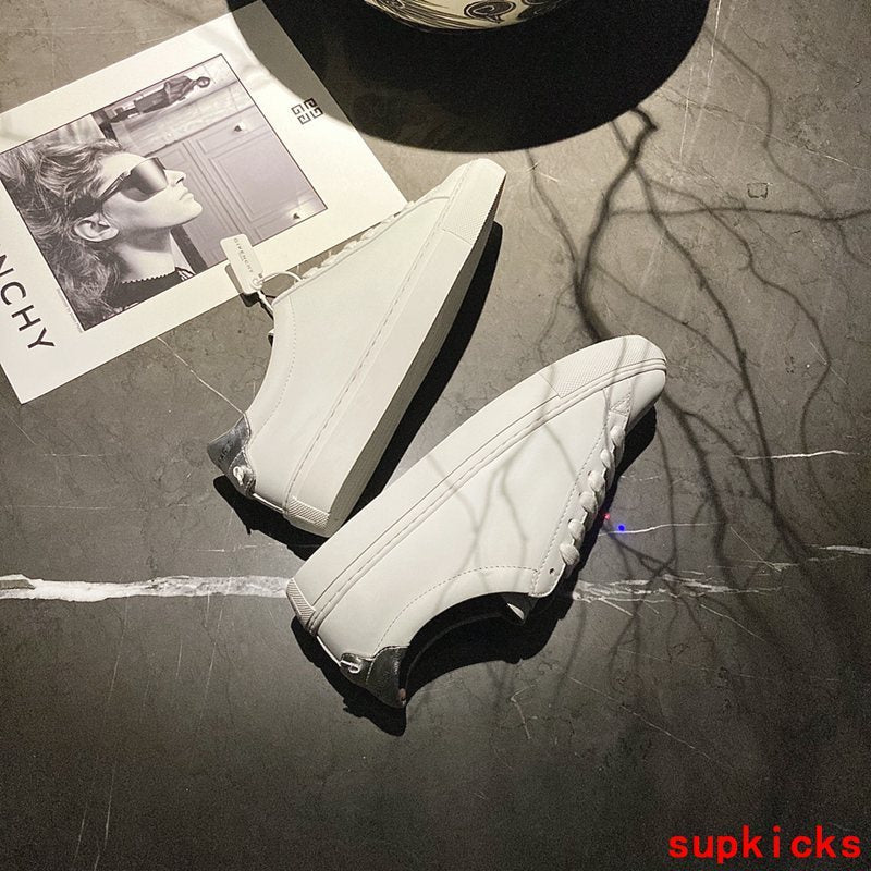 Givenchy shoes Style 071 - logo and branding close-up