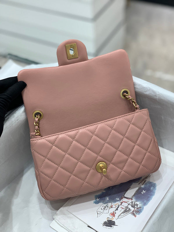  mid purse view 3