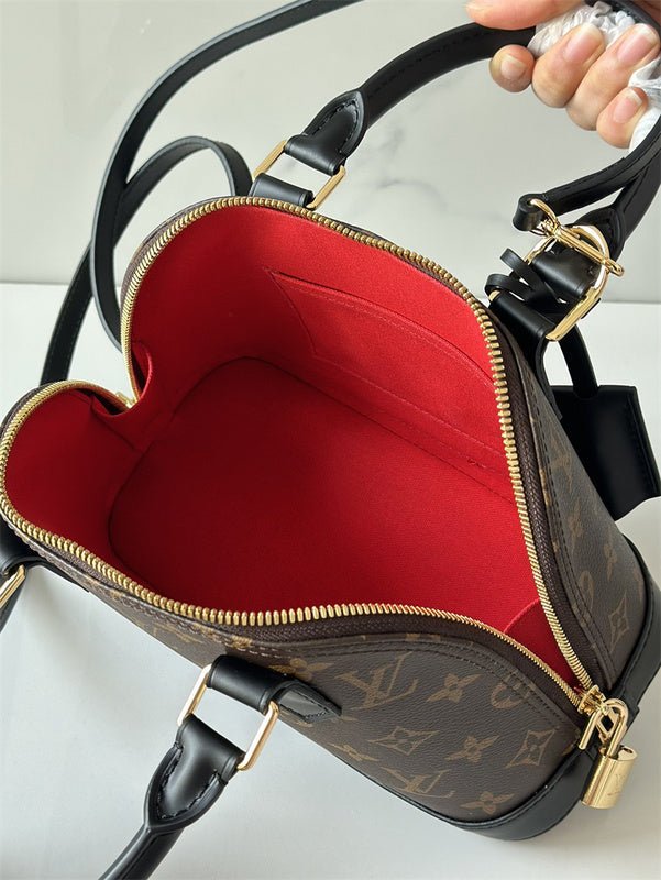  structured shopper bag styled with outfit 24