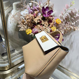 sophisticated shopper bag detail view showing craftsmanship 8