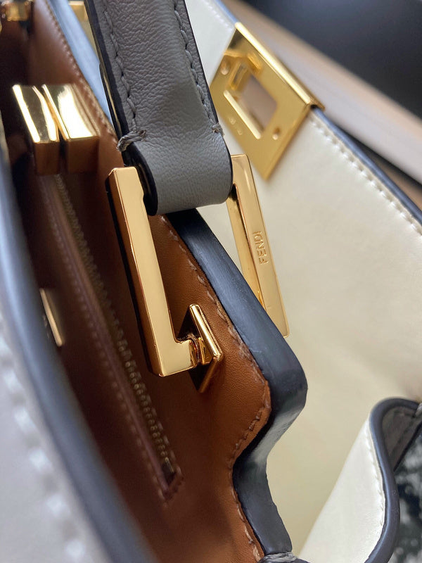 Ziva's Charm handbag – product shot (27cm*21cm*9.5cm)