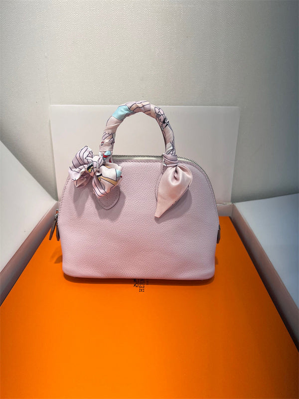  shopper bag interior and compartment view