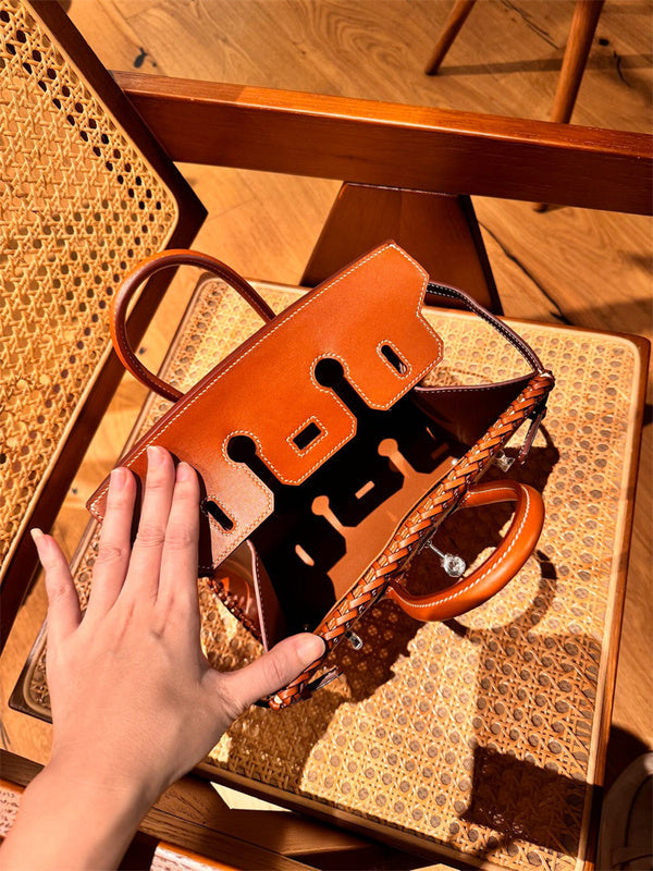  chic carryall bag styled with outfit