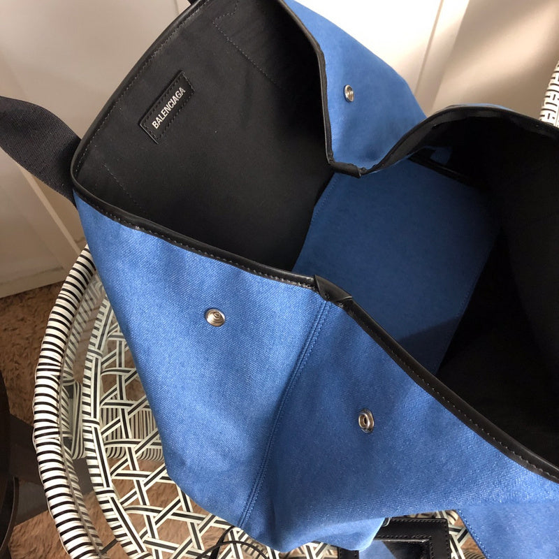 Styled lifestyle shot of elevated statement women's handbag – women's designer-style accessory