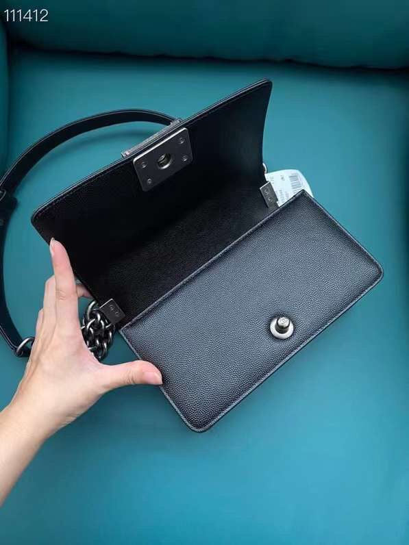  mid purse view 6