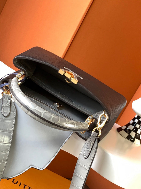  everyday bag close-up of hardware and finish 41