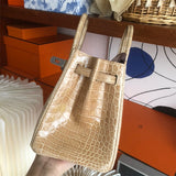 Balanced handbag styled for everyday wear