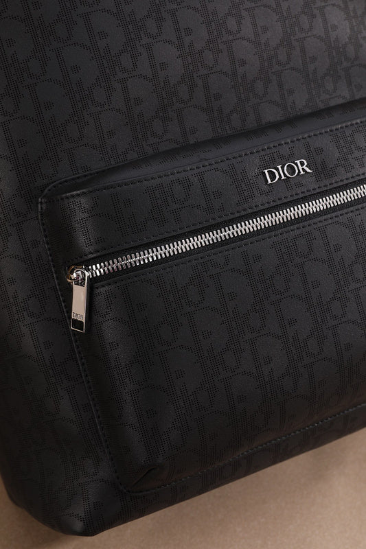 Side profile of statement signature women's handbag – women's premium purse