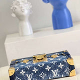 Interior view of structured premium women's handbag – women's designer-style accessory