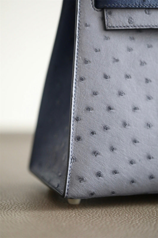  shopper bag interior and compartment view 21