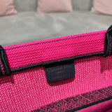 Back view of polished modern women's handbag – women's everyday handbag