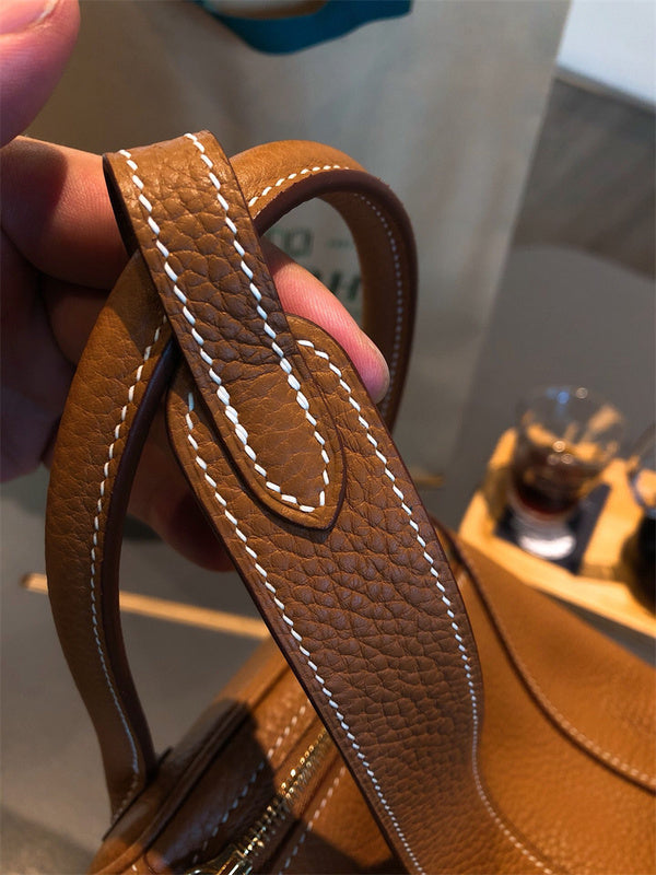 Sleek bag women's premium everyday handbag