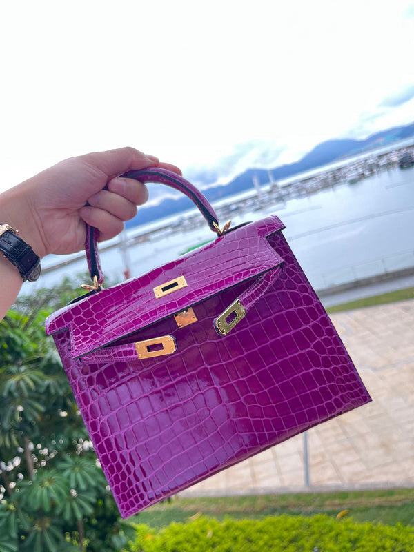 Considered bag women's premium everyday handbag