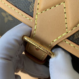  shoulder bag close-up of hardware and finish 29