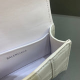 Effortless Vegan Leather Handbag - Modern Structured Build | Women's Luxury Handbag #484 - texture close-up (image 9) of designer-inspired handbag
