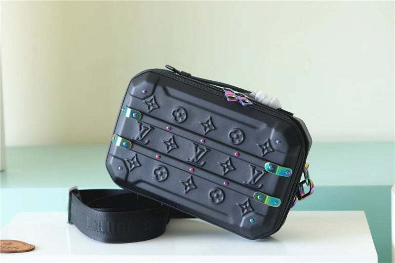  sleek crossbody bag styled with outfit 12
