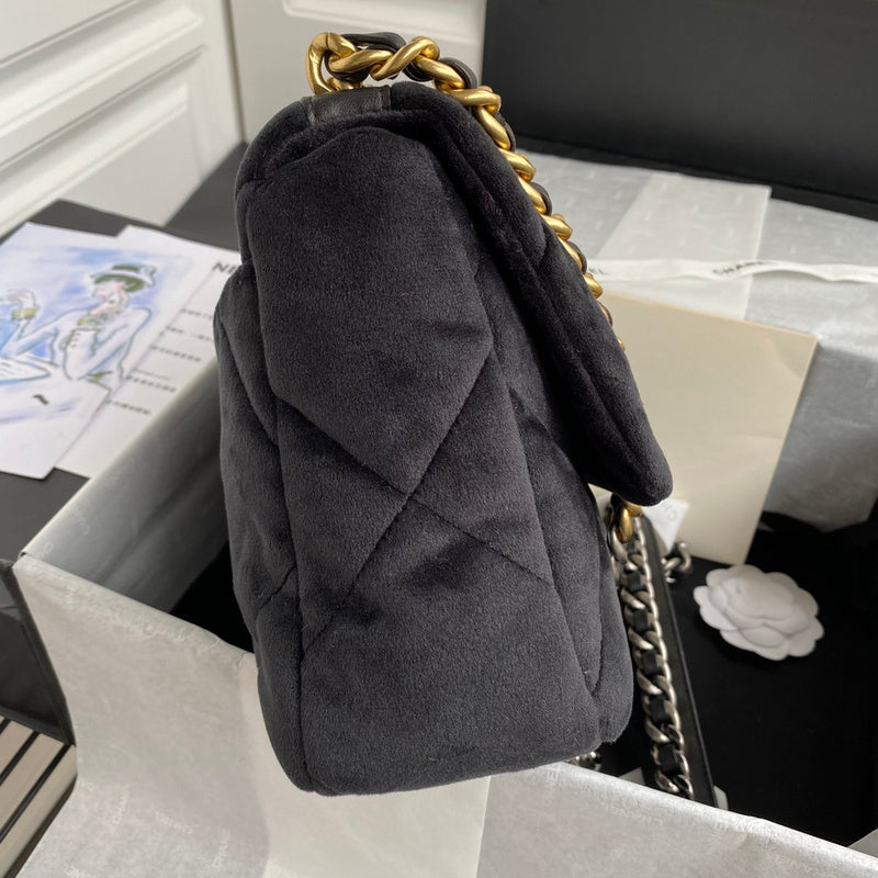 Zivas Charm Sleek Silhouette Fashion Handbag (Effortless Style Upgrade) – Interior View