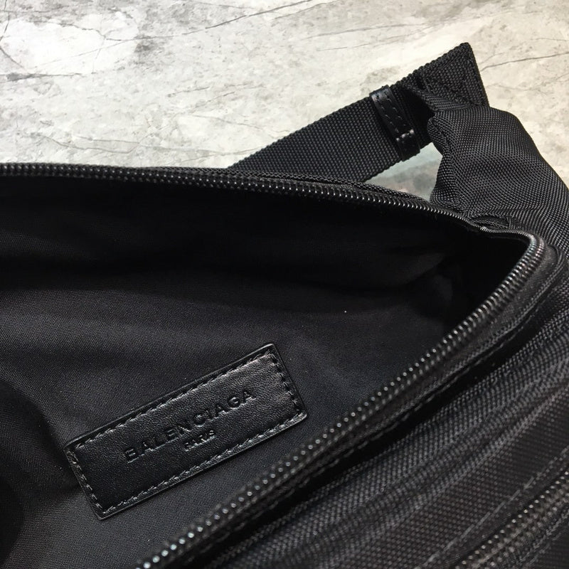 Classic Premium PU Leather Handbag - Refined Silhouette | Women's Designer-Inspired Purse #246 - close-up detail shot (image 3) of designer-inspired handbag