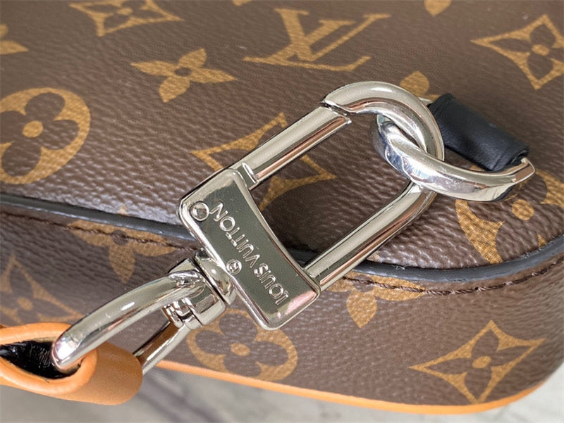  signature handbag detail view showing craftsmanship 8