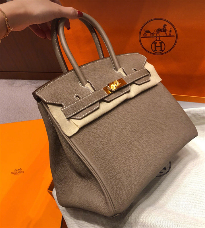  crossbody bag interior and compartment view