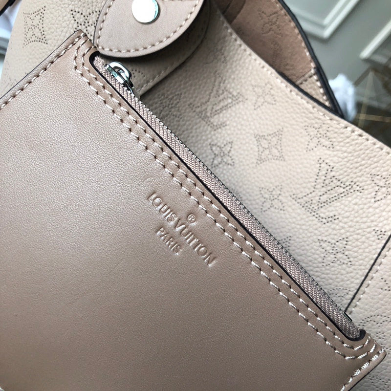 Close-up detail of modern sleek women's handbag – women's everyday handbag